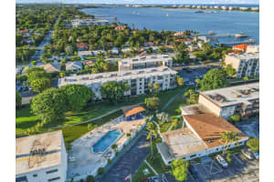 890 N Federal Highway 403, Lantana, FL 33462 - MLS#R11116965