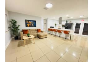 2010 NE 1st Avenue, Pompano Beach, FL 33060 - MLS#R11116995