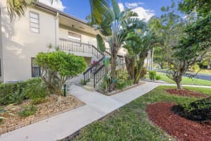 8305 Casa Del Lago F, Boca Raton