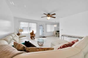 250 Richmond F 250, Deerfield Beach, FL 33442 - MLS#R11117036
