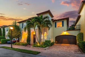 121 Via Poinciana Lane, Boca Raton