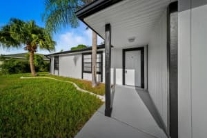 2955 SW Varsity Lane, Port Saint Lucie, FL 34953 - MLS#R11117059
