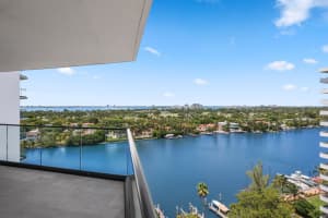5500 Collins Avenue 1401, Miami Beach, FL 33140 - MLS#R11117072