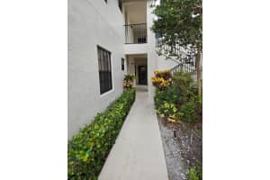 3236 Jog Park Drive, Greenacres, FL 33467 Sold 01/16/26