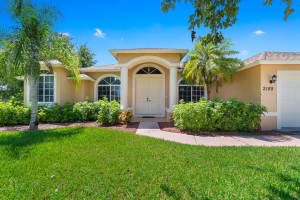 2185 3rd Lane SW, Vero Beach, FL 32962 - MLS#R11117091