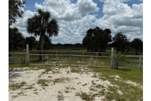 19374 NW 302, Okeechobee, FL 34972, Okeechobee, FL 34972 - MLS#R11117123