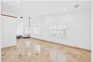 19 NW 44th Terrace, Deerfield Beach, FL 33442 - MLS#R11117132