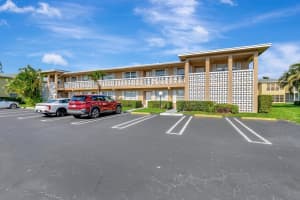 1131 Violet Terrace 104, Delray Beach, FL 33445 - MLS#R11117145