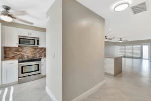 1131 Violet Terrace 104, Delray Beach, FL 33445 - MLS#R11117145