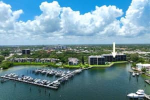 11370 Twelve Oaks Way 415, North Palm Beach