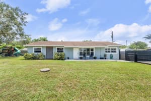 9182 Lantern Drive, Lake Worth, FL 33467 - MLS#R11117290