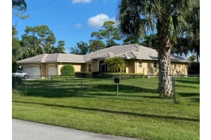 8732 Rodeo Drive, Lake Worth