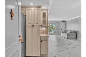 3301 S Ocean Boulevard 103, Highland Beach, FL 33487 - MLS#R11117333