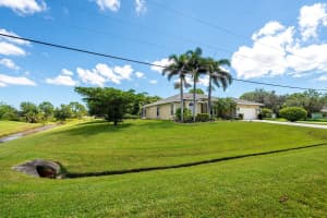 6049 NW Winfield Drive, Port Saint Lucie, FL 34986 - MLS#R11117339
