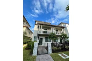 4663 NW 83rd Parkway, Doral, FL 33166 - MLS#R11117352