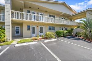 2115 Ne 42nd Court 110n, Lighthouse Point
