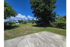 2091 Avenue H E, West Palm Beach, FL 33404 - MLS#R11117416