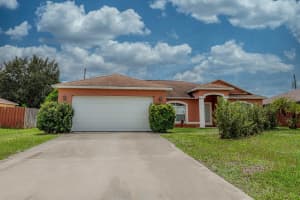 638 Sw Mccullough Avenue, Port Saint Lucie