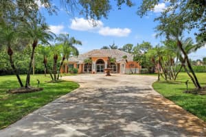 7852 Se Saddlebrook Drive, Port Saint Lucie