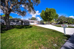 425 Erie Drive, Jupiter, FL 33458 - MLS#R11117500