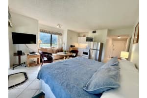 11863 Wimbledon Circle 447, Wellington, FL 33414 Sold 12/16/25