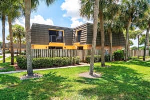 624 6th Way, West Palm Beach, FL 33407 - MLS#R11117563