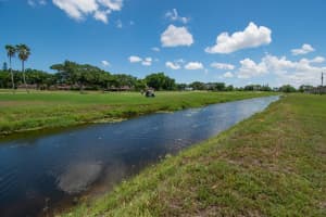 4696 Lucerne Lakes Boulevard 102, Lake Worth, FL 33467 - MLS#R11117581