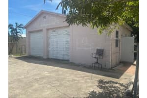 813 Truman Avenue, Lake Worth Beach, FL 33460 Sold 09/17/25