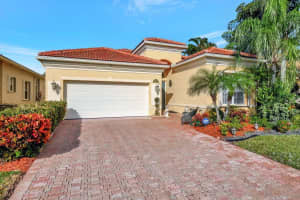 7035 Vivaldi Lane, Delray Beach