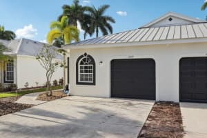 10709 Pelican Drive Drive, Wellington, FL 33414 - MLS#R11117626
