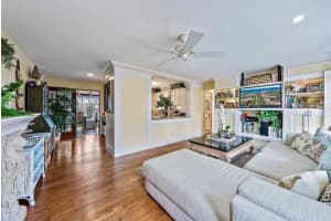 245 Arlington Road, West Palm Beach, FL 33405 - MLS#R11117661
