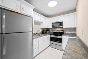 5180 E Sabal Palm Boulevard 239, Tamarac