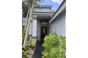 5065 Willow Pond Road W, West Palm Beach, FL 33417 - MLS#R11117699