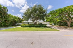 25 Park Avenue, Vero Beach, FL 32960 - MLS#R11117725