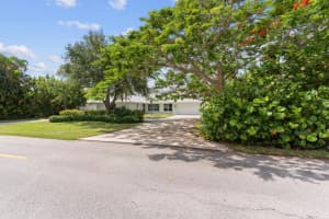 25 Park Avenue, Vero Beach, FL 32960 - MLS#R11117725