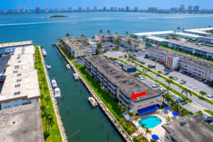111 Doolen Court 311, North Palm Beach