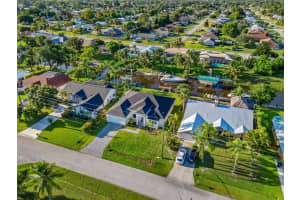 632 SE Seahouse Drive, Port Saint Lucie, FL 34983 - MLS#R11117830