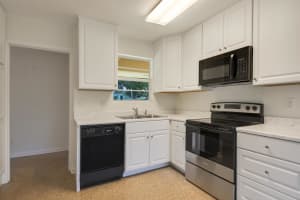 2022 Collier Avenue, Lake Worth, FL 33461 Sold 10/06/25