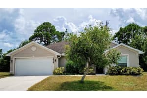5898 Nw Joan Court, Port Saint Lucie