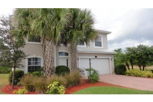231 11th Square SW, Vero Beach, FL 32962 - MLS#R11117942