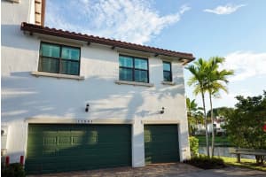 11541 SW 15th Street, Pembroke Pines, FL 33025 Sold 10/07/25