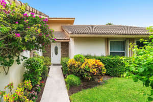 13692 Crosspointe Drive, Palm Beach Gardens, FL 33418 Sold 10/07/25