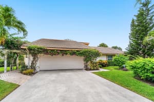 13692 Crosspointe Drive, Palm Beach Gardens, FL 33418 Sold 10/07/25