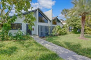 100 Sparrow Drive 4, Royal Palm Beach, FL 33411 - MLS#R11117974