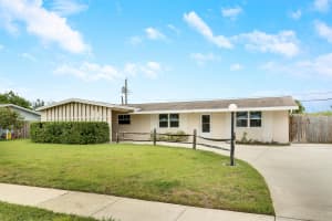 1362 Berkshire Drive, West Palm Beach, FL 33406 - MLS#R11117977