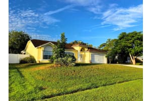 922 SE Candle Avenue, Port Saint Lucie, FL 34983 Sold 12/05/25