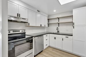 500 Executive Center Drive 3-J, West Palm Beach, FL 33401 - MLS#R11118032