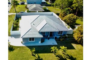 2092 SW Airoso Boulevard, Port Saint Lucie, FL 34984 - MLS#R11118038