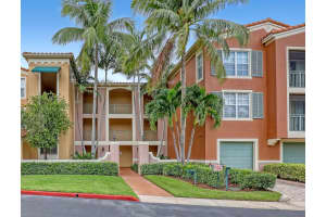 11790 Saint Andrews Place 105, Wellington