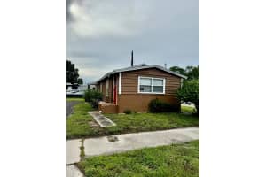713 N 19th Street, Fort Pierce, FL 34950 - MLS#R11118080
